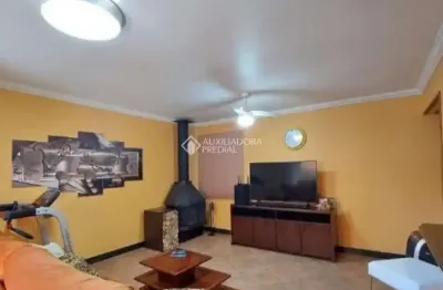 Casa com 4 quartos à venda na dos lírios, 608, charqueadas, caxias do sul, 337 m2 por r$ 850.000