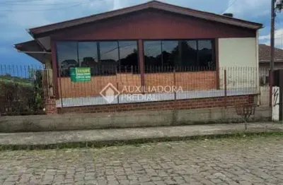 Casa com 2 quartos à venda na Rua Jonas Cunha Souza, 380, Cidade Nova, Caxias do Sul, 142 m2 por R$ 550.000