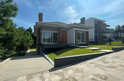 Casa com 3 quartos à venda na milan, 201, mato queimado, gramado, 233 m2 por r$ 2.299.000