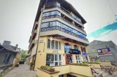 Apartamento com 1 quarto à venda na avenida osvaldo aranha, 450, centro, canela, 41 m2 por r$ 490.000