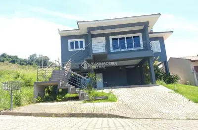 Casa com 3 quartos à venda na reinaldo ermel, 136, bom pastor, igrejinha, 179 m2 por r$ 1.300.000