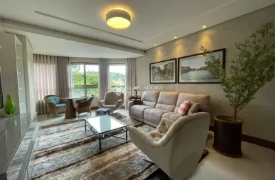 Apartamento com 3 quartos à venda na rua do colégio, 10, centro, gramado, 144 m2 por r$ 3.300.000