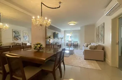 Apartamento com 3 quartos à venda na rua são pedro, 511, centro, gramado, 103 m2 por r$ 3.099.000