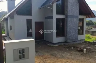 Casa com 2 quartos à venda na bom jesus, 524, centro, três coroas, 110 m2 por r$ 670.000