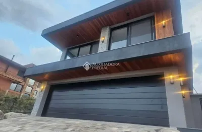 Casa em condomínio fechado com 3 quartos à venda na rua tivoli, 238, mato queimado, gramado, 273 m2 por r$ 3.200.000