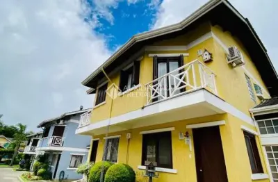 Casa em condomínio fechado com 2 quartos à venda na rua joão simplício, 249, centro, canela, 150 m2 por r$ 820.000