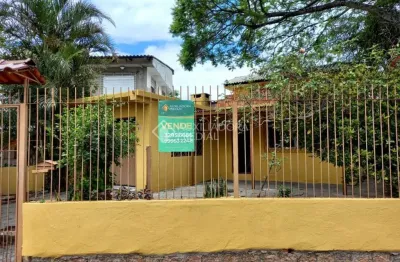 Casa em condomínio fechado com 3 quartos à venda na avenida outeiro, 66, partenon, porto alegre, 252 m2 por r$ 740.000