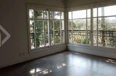 Apartamento com 3 quartos à venda na f.g. bier, 676, planalto, gramado, 157 m2 por r$ 2.615.000