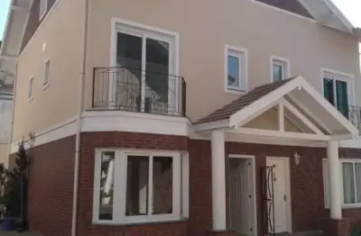Casa em condomínio fechado com 3 quartos à venda na antonio beneti sobrinho, 500, mato queimado, gramado, 108 m2 por r$ 830.000