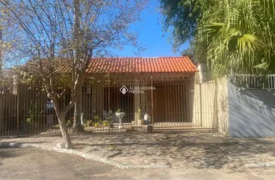 Casa com 2 quartos à venda na rua professor manoel barbosa, 202, centro, guaíba, 180 m2 por r$ 550.000