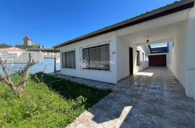 Casa com 2 quartos à venda na rua oswaldo poeta, 33, centro, guaíba, 80 m2 por r$ 430.000