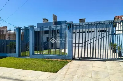 Casa com 3 quartos à venda na Rua Santa Fé, 57, Jardim dos Lagos, Guaíba, 130 m2 por R$ 800.000