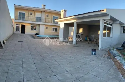 Casa em condomínio fechado com 4 quartos à venda na rua província de são pedro, 100, jardim dos lagos, guaíba, 177 m2 por r$ 620.000