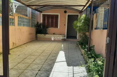 Casa com 3 quartos à venda na rua geraldo pastoriza, 62, hípica, porto alegre, 61 m2 por r$ 275.000