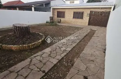 Casa com 3 quartos à venda na rua camaqua, 151, mathias velho, canoas, 138 m2 por r$ 424.000