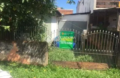 Casa com 4 quartos à venda na rua zumbi, 36, harmonia, canoas, 229 m2 por r$ 200.000