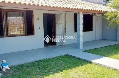 Casa com 4 quartos à venda na das rosas, 48, harmonia, canoas, 190 m2 por r$ 458.999