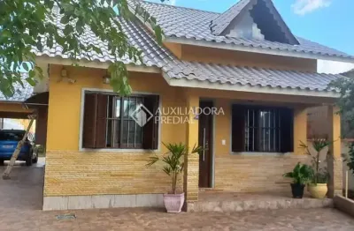 Casa com 4 quartos à venda na rua recife, 32, mathias velho, canoas, 160 m2 por r$ 680.000
