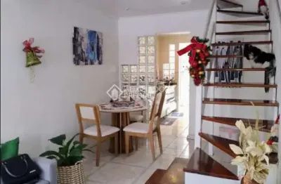 Casa em condomínio fechado com 2 quartos à venda na avenida guilherme schell, 1250, rio branco, canoas, 76 m2 por r$ 276.000