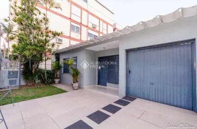Casa com 4 quartos à venda na rua alberto torres, 80, centro, canoas, 278 m2 por r$ 1.200.000