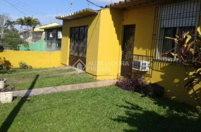 Casa em condomínio fechado com 3 quartos à venda na rua ary e. preissler, 65, rubem berta, porto alegre, 53 m2 por r$ 279.000