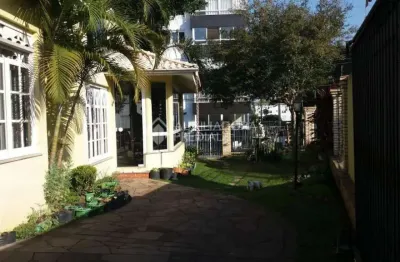 Casa com 3 quartos à venda na rua mem de sá, 127, nossa senhora das graças, canoas, 350 m2 por r$ 1.900.000