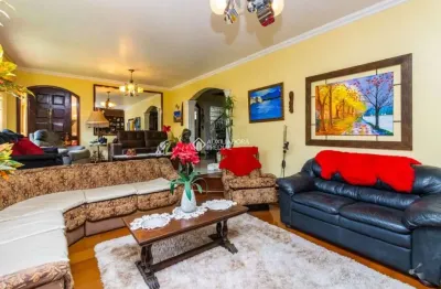 Casa com 7 quartos à venda na rua paissandu, 467, partenon, porto alegre, 720 m2 por r$ 2.340.000