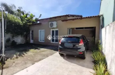 Casa com 3 quartos à venda na avenida professor paula soares, 1021, jardim itu sabará, porto alegre, 120 m2 por r$ 697.000