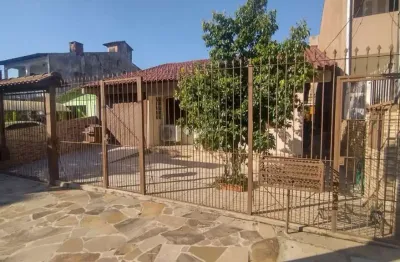 Casa com 3 quartos à venda na beco do carvalho, 311, jardim carvalho, porto alegre, 140 m2 por r$ 640.000