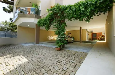 Apartamento com 3 quartos à venda na rua josé gomes, 590, tristeza, porto alegre, 122 m2 por r$ 890.000