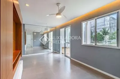 Apartamento com 3 quartos à venda na avenida josé aloísio filho, 411, humaitá, porto alegre, 70 m2 por r$ 305.000