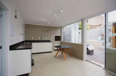 Casa com 2 quartos à venda na rua paul harris, 185, jardim itu sabará, porto alegre, 100 m2 por r$ 690.000