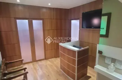 Sala comercial à venda na avenida protásio alves, 3111, petrópolis, porto alegre, 58 m2 por r$ 225.000