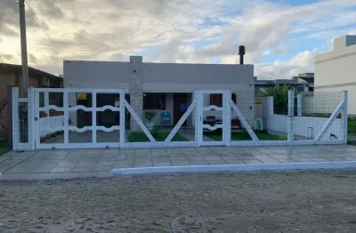 Casa com 2 quartos à venda na castro alves, 224, zona nova, tramandaí, 100 m2 por r$ 650.000