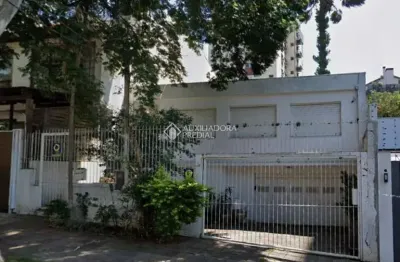 Casa com 3 quartos à venda na rua doutor veridiano farias, 132, petrópolis, porto alegre, 198 m2 por r$ 2.000.000