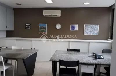 Sala comercial à venda na avenida cristóvão colombo, 1789, floresta, porto alegre, 32 m2 por r$ 275.000