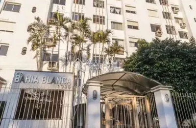 Apartamento com 2 quartos à venda na avenida icaraí, 1030, cristal, porto alegre, 61 m2 por r$ 290.000