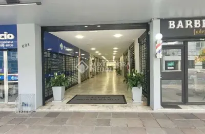 Ponto comercial à venda na avenida independência, 695, independência, porto alegre, 48 m2 por r$ 130.000