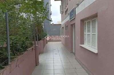 Casa em condomínio fechado com 5 quartos à venda na rua luiz de camões, 389, santo antônio, porto alegre, 269 m2 por r$ 913.000