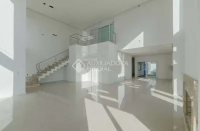 Casa em condomínio fechado com 3 quartos à venda na rua professor emílio meyer, 205, vila conceição, porto alegre, 268 m2 por r$ 1.590.000