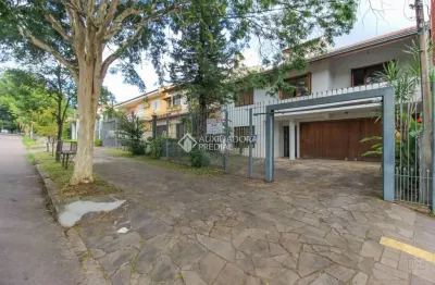 Casa com 4 quartos à venda na rua doutor prudente de moraes, 374, chácara das pedras, porto alegre, 374 m2 por r$ 1.550.000