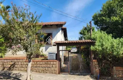 Casa com 3 quartos à venda na rua atílio supertti, 287, vila nova, porto alegre, 198 m2 por r$ 750.000