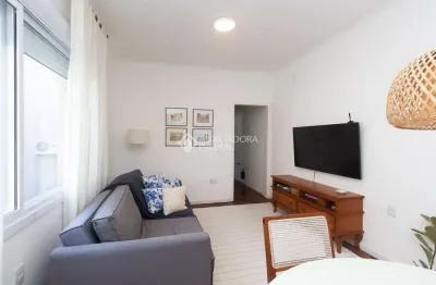 Apartamento com 2 quartos à venda na avenida lavras, 185, petrópolis, porto alegre, 68 m2 por r$ 500.000