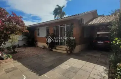 Casa com 5 quartos à venda na rua padre todesco, 454, partenon, porto alegre, 247 m2 por r$ 1.140.000