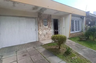 Casa em condomínio fechado com 3 quartos à venda na rua professor guerreiro lima, 539, partenon, porto alegre, 225 m2 por r$ 800.000