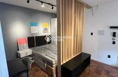 Kitnet / stúdio para alugar na rua general bento martins, 542, centro histórico, porto alegre, 32 m2 por r$ 1.750