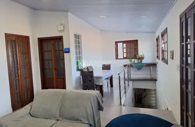 Casa com 2 quartos à venda na acesso marcelino barski, 162, jardim itu sabará, porto alegre, 190 m2 por r$ 530.000