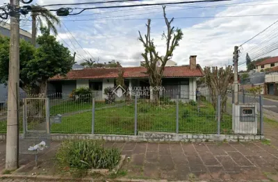Casa com 4 quartos à venda na rua paissandu, 328, partenon, porto alegre, 400 m2 por r$ 1.350.000