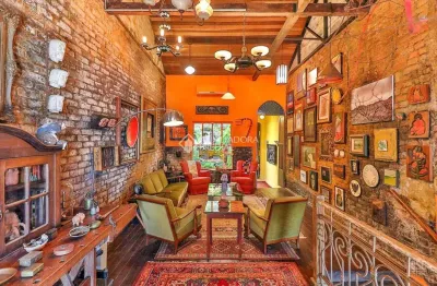 Casa com 2 quartos à venda na Rua Demétrio Ribeiro, 70, Centro Histórico, Porto Alegre, 150 m2 por R$ 850.000