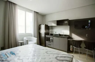 Apartamento com 1 quarto para alugar na Rua Senhor dos Passos, 154, Centro Histórico, Porto Alegre, 21 m2 por R$ 2.100